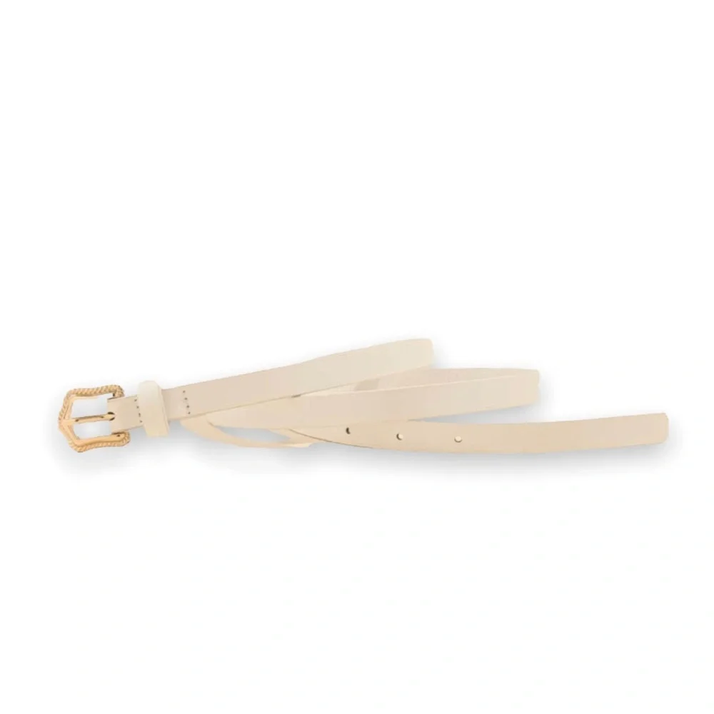 New White Faux Leather Everyday Wear Belt With Gold Tone Engraved Buckle
